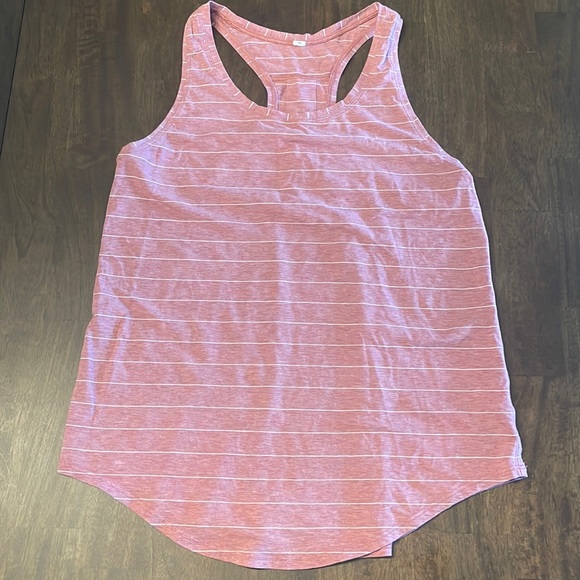 Lululemon tank!